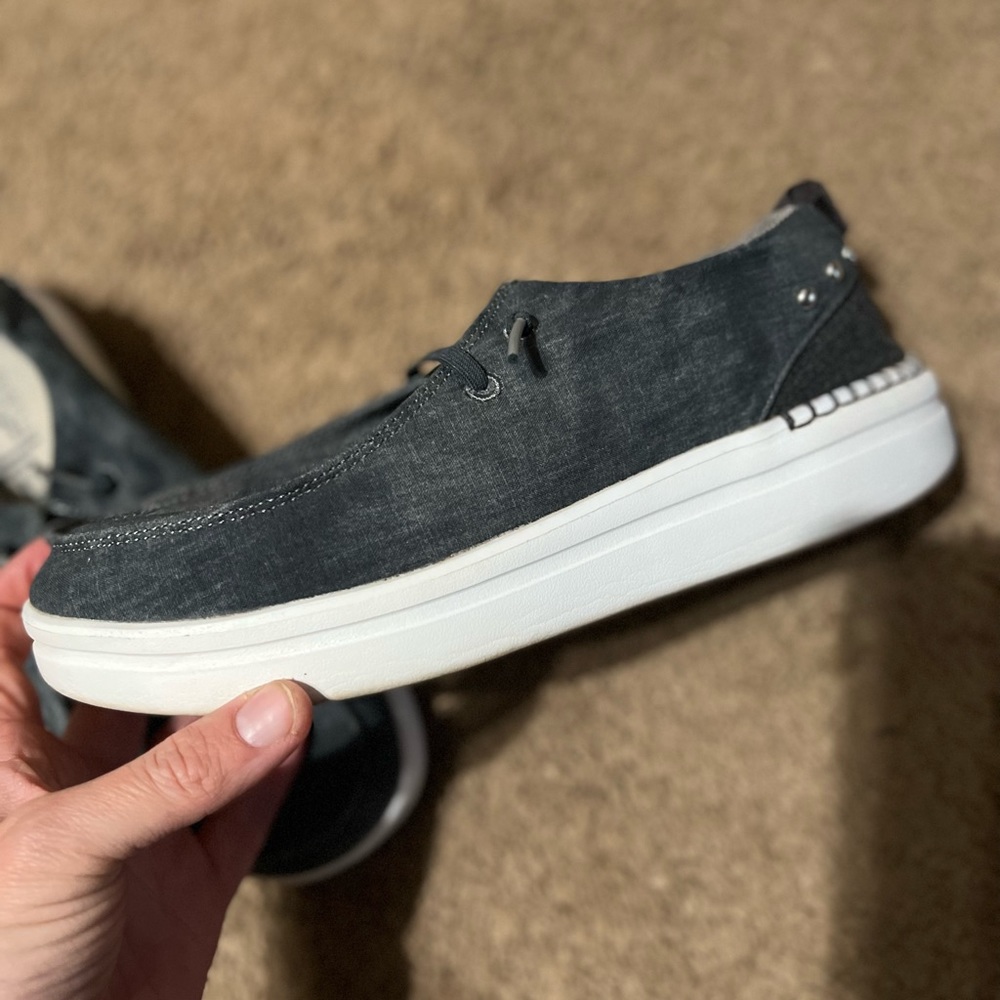 Hey dude shoes